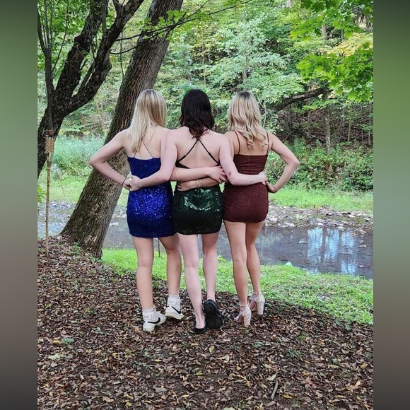 Meet your Posher, Brooke - Picture 3 of 5